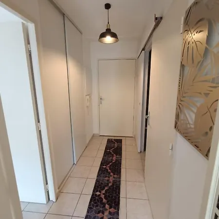 T2 En Securisee Apartment